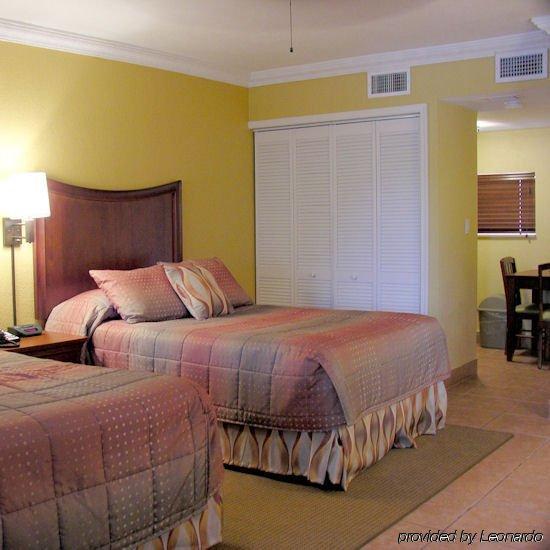 Away Inn Lauderdale-by-the-Sea Номер фото