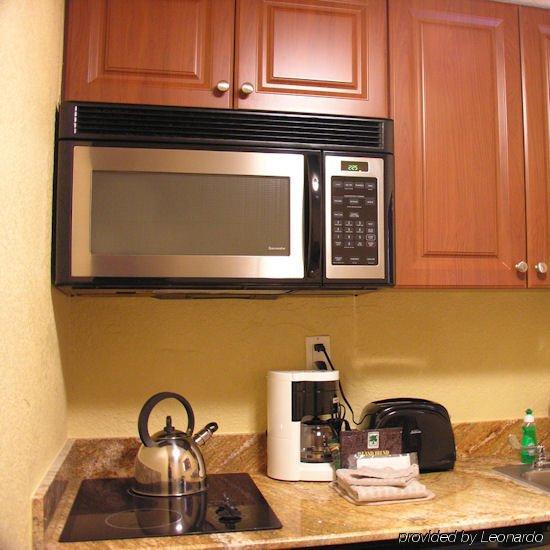 Away Inn Lauderdale-by-the-Sea Номер фото