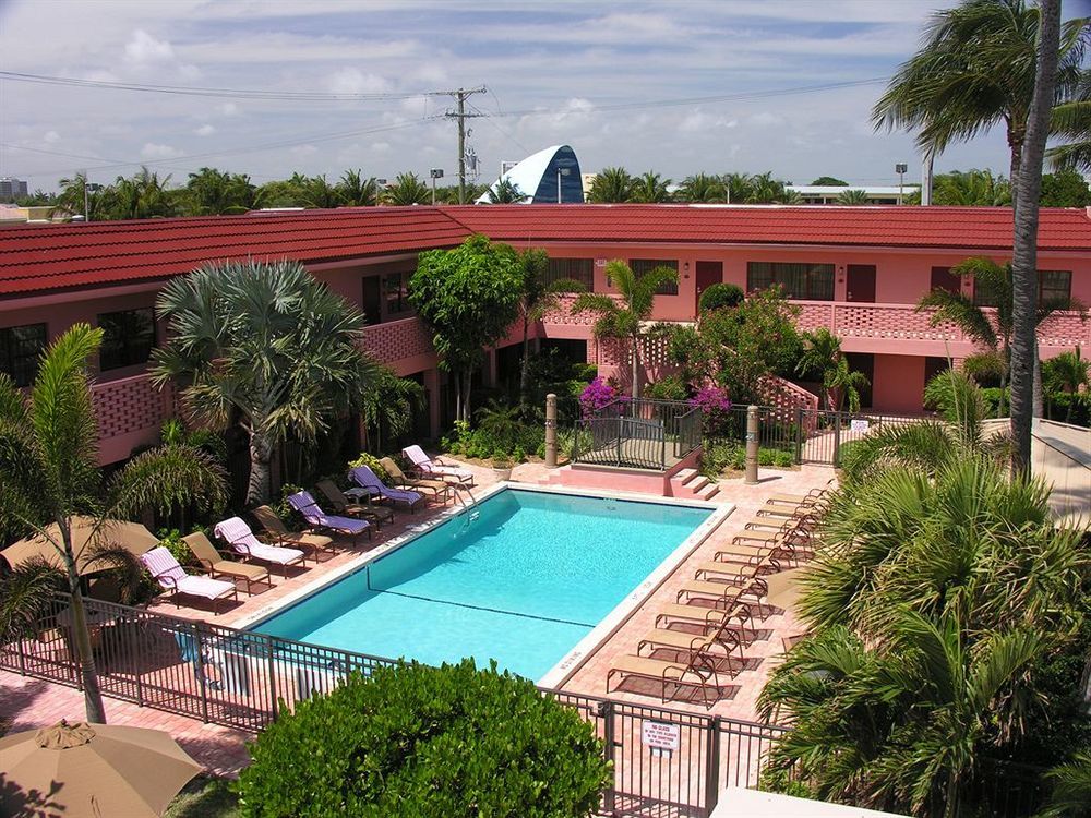 Away Inn Lauderdale-by-the-Sea Екстер'єр фото